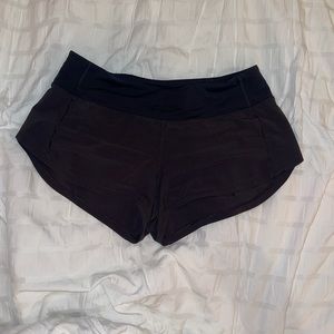 Lululemon Speed Up shorts. Size 4, 2.5 Inseam.